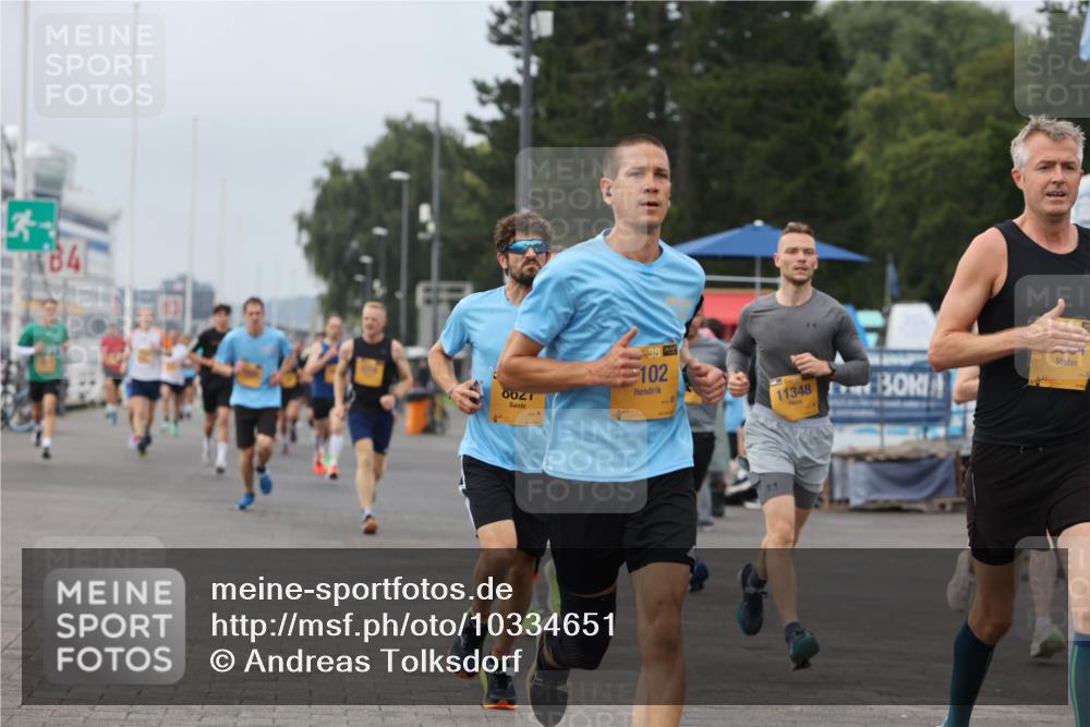 13.09.2026 - Kiel Lauf Andreas Tolksdorf http://msf.ph/oto/10334651 13.09.2026 09:52:29 Kiellinie 84, 0621, 38, 102, 11348, 25 meine-sportfotos.de