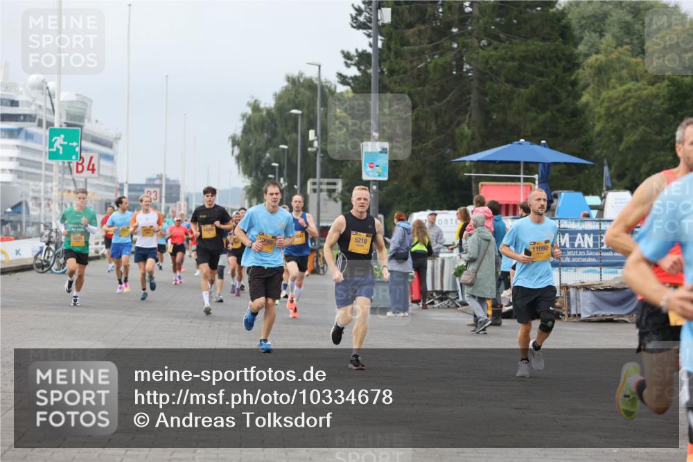 13.09.2026 - Kiel Lauf Andreas Tolksdorf http://msf.ph/oto/10334678 13.09.2026 09:52:31 Kiellinie 4, 33, 10260, 5218, 11062 meine-sportfotos.de