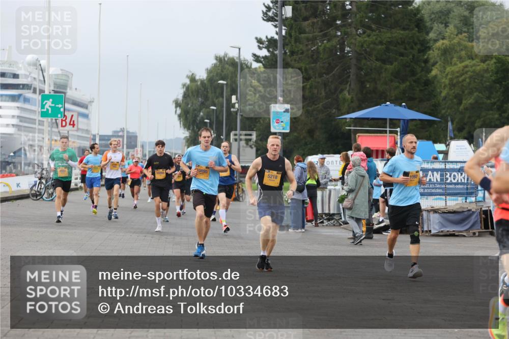 13.09.2026 - Kiel Lauf Andreas Tolksdorf http://msf.ph/oto/10334683 13.09.2026 09:52:31 Kiellinie 4, 8920, 10095, 5218, 10260 meine-sportfotos.de