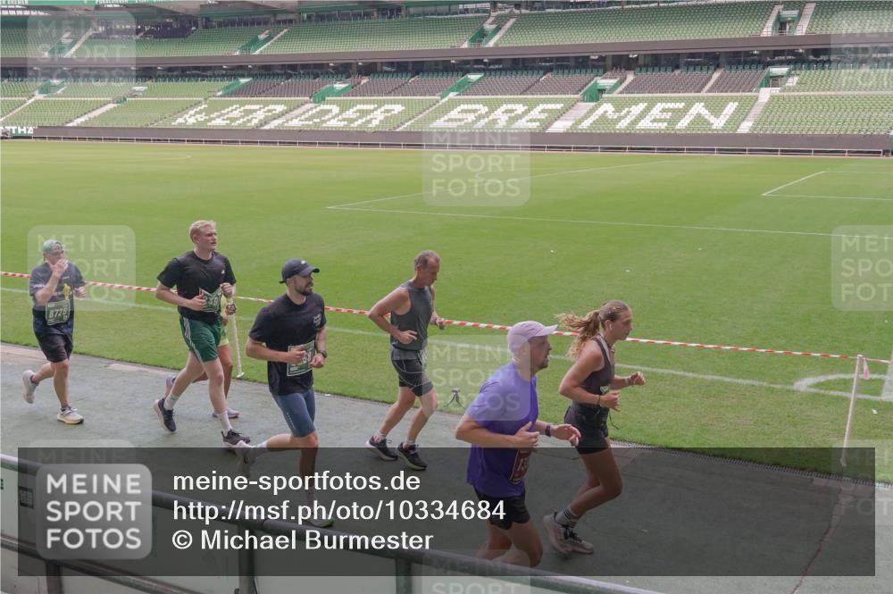 13.09.2026 - 21. swb-Marathon Bremen Michael Burmester http://msf.ph/oto/10334684 13.09.2026 13:08:45 Laufen im Stadion 383, 391, 489, 532, 549, 551, 563, 607, 625, 682, 800, 808, 809, 813, 846, 884, 898, 911, 1025, 1072, 1124, 1150, 1173, 1189, 1210, 1285, 1289, 1322, 1364, 1387, 1395, 1398, 1532, 1559, 1600, 1688, 1831, 1841, 1854, 1880, 1899, 2003, 2041, 2208, 2215, 2229, 2243, 2283, 2366, 2380, 2405, 2413, 2429, 2441, 2467, 2471, 2492, 2565, 2611, 2635, 2692, 2727, 2755, 2782, 2802, 2823, 2831, 2841, 2866, 2897, 2930, 2931, 2941, 2949, 3067, 3316, 3437, 3707, 3857 meine-sportfotos.de
