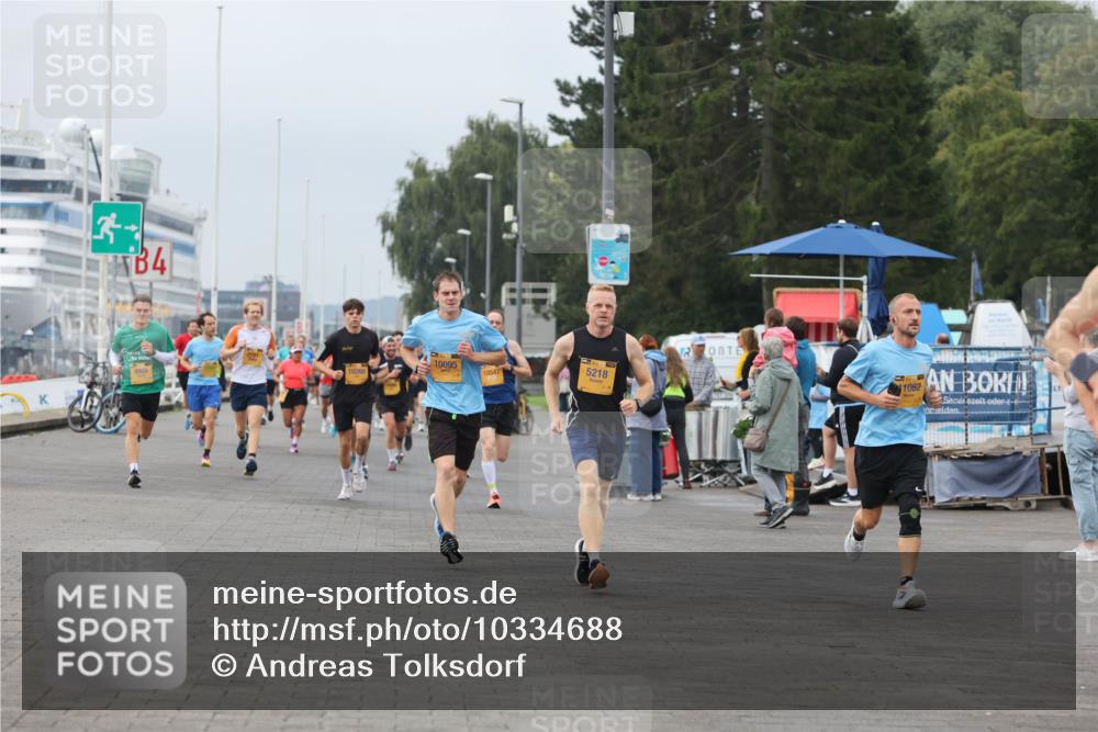 13.09.2026 - Kiel Lauf Andreas Tolksdorf http://msf.ph/oto/10334688 13.09.2026 09:52:31 Kiellinie 13, 4, 10095, 8920, 10547, 5218, 1062 meine-sportfotos.de