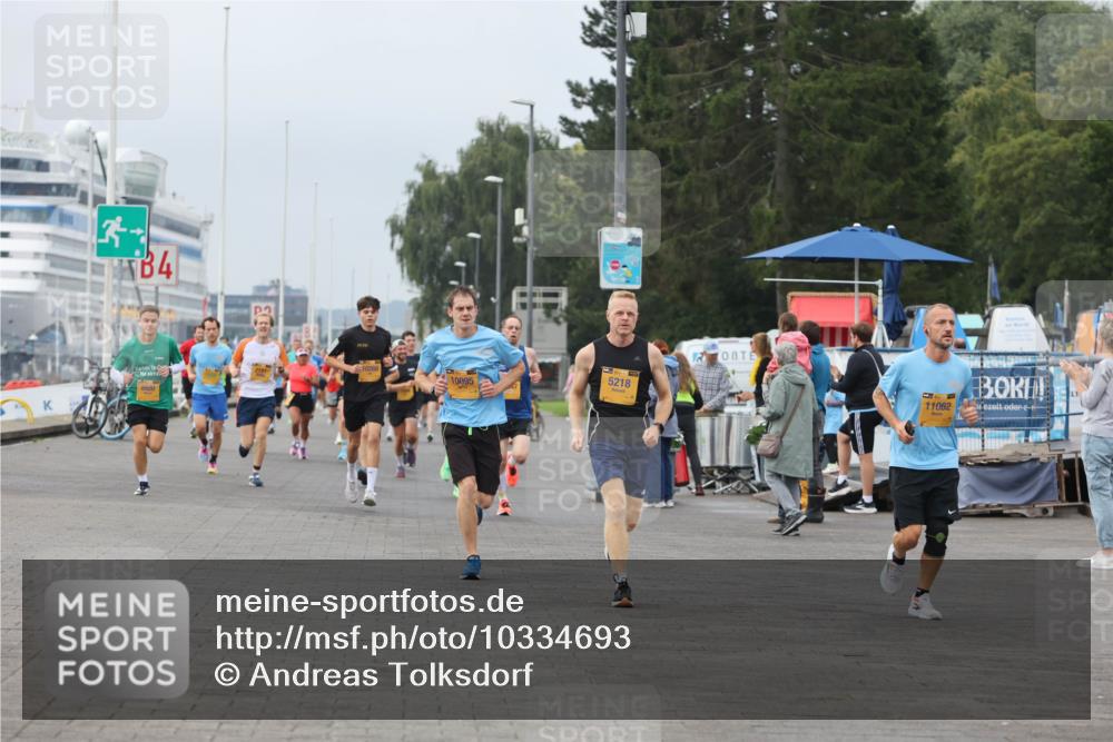 13.09.2026 - Kiel Lauf Andreas Tolksdorf http://msf.ph/oto/10334693 13.09.2026 09:52:31 Kiellinie 3, 4, 10260, 5218, 10095, 11062 meine-sportfotos.de