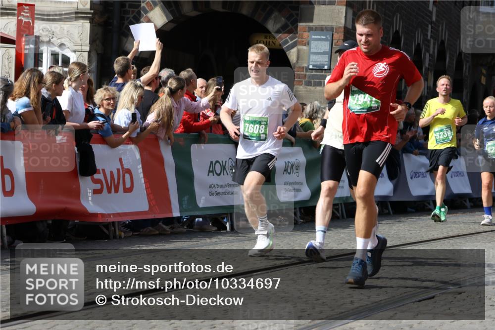 13.09.2026 - 21. swb-Marathon Bremen Strokosch-Dieckow http://msf.ph/oto/10334697 13.09.2026 13:31:38 Ziel 217, 1398, 1627, 2244, 2602, 2707, 3152, 3343, 3392, 3396, 3579, 3762, 4477, 4647, 5375, 5504, 5673, 5720, 5765, 5979, 6147, 6619, 6968, 7001, 7296, 7812, 8035, 8097, 8339, 8342, 8726, 9147, 9274, 9337, 9822, 9969, 9977, 13066, 310, 578, 846, 3115, 3205, 3239, 3244, 3278, 3858, 3989, 4030, 4164, 4998, 5158, 5325, 5363, 5899, 6062, 6100, 6193, 6213, 6354, 6602, 7242, 7260, 7608, 7790, 7941, 7964, 8078, 8166, 8206, 8247, 9016, 9033, 9188, 9568, 9785, 9914, 13151 meine-sportfotos.de