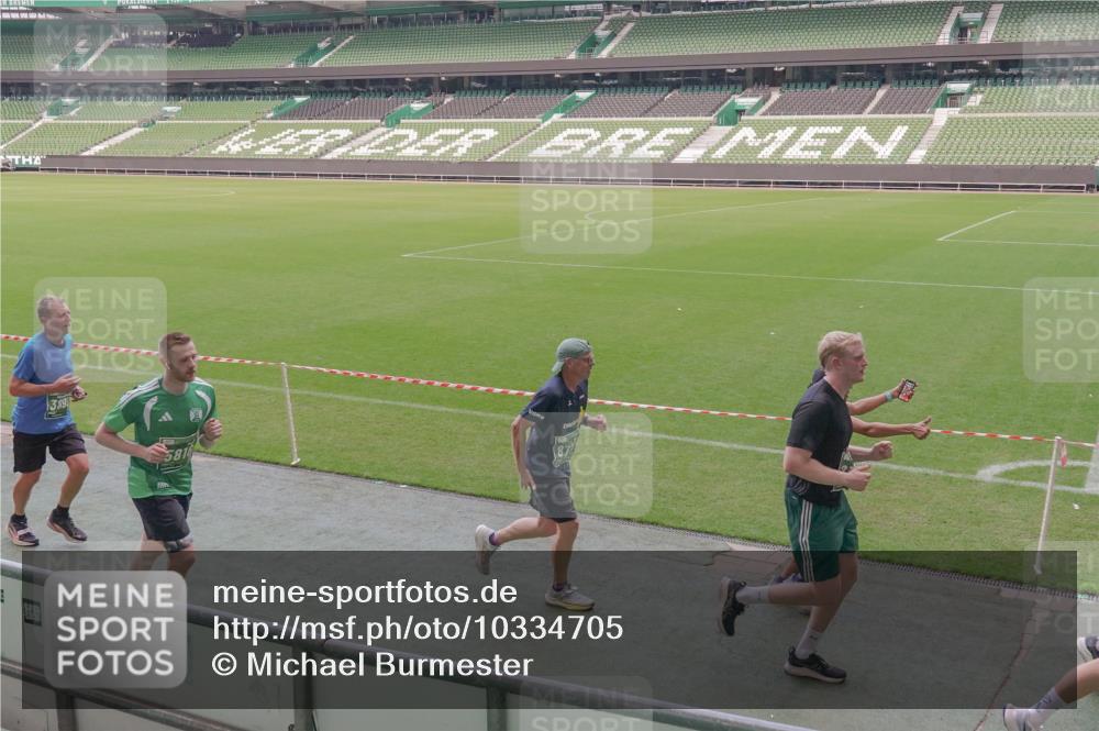 13.09.2026 - 21. swb-Marathon Bremen Michael Burmester http://msf.ph/oto/10334705 13.09.2026 13:08:47 Laufen im Stadion 383, 391, 489, 532, 549, 551, 563, 607, 625, 682, 800, 808, 809, 813, 846, 884, 898, 911, 1025, 1072, 1124, 1150, 1173, 1210, 1285, 1289, 1322, 1364, 1387, 1395, 1398, 1532, 1559, 1600, 1688, 1831, 1841, 1854, 1880, 1899, 2003, 2041, 2208, 2215, 2229, 2243, 2283, 2366, 2380, 2405, 2413, 2429, 2441, 2467, 2471, 2492, 2565, 2611, 2635, 2692, 2727, 2755, 2782, 2802, 2823, 2831, 2841, 2866, 2897, 2930, 2931, 2941, 2949, 3067, 3316, 3333, 3437, 3707, 3857 meine-sportfotos.de
