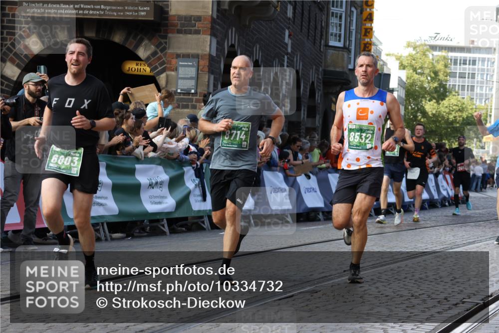 13.09.2026 - 21. swb-Marathon Bremen Strokosch-Dieckow http://msf.ph/oto/10334732 13.09.2026 13:17:25 Ziel 385, 1970, 2052, 2319, 3246, 3706, 4156, 4805, 6624, 6704, 6759, 6819, 6953, 7284, 8111, 8418, 8858, 560, 771, 1297, 2008, 2234, 2812, 3760, 4171, 4498, 4499, 5041, 5550, 7901, 8100, 8250, 8253, 8446, 8714, 9075, 9400 meine-sportfotos.de