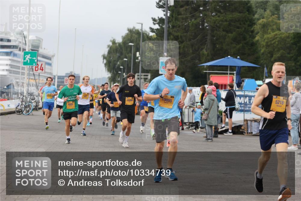 13.09.2026 - Kiel Lauf Andreas Tolksdorf http://msf.ph/oto/10334739 13.09.2026 09:52:33 Kiellinie 4, 2181, 8920, 10260, 35, 10095, 5218 meine-sportfotos.de