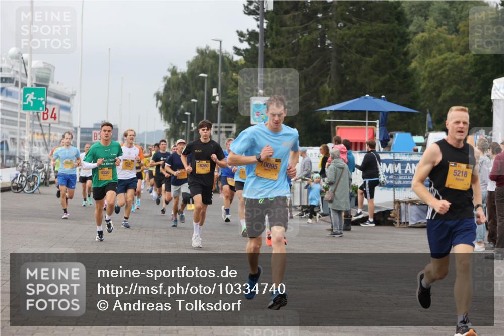 13.09.2026 - Kiel Lauf Andreas Tolksdorf http://msf.ph/oto/10334740 13.09.2026 09:52:33 Kiellinie 4, 3, 8920, 2181, 10260, 10095, 5218 meine-sportfotos.de