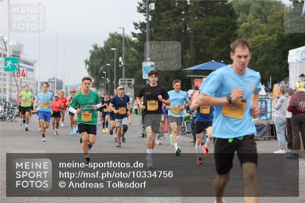 13.09.2026 - Kiel Lauf Andreas Tolksdorf http://msf.ph/oto/10334756 13.09.2026 09:52:34 Kiellinie 4, 8920, 10260, 5268, 571, 10547, 0095 meine-sportfotos.de