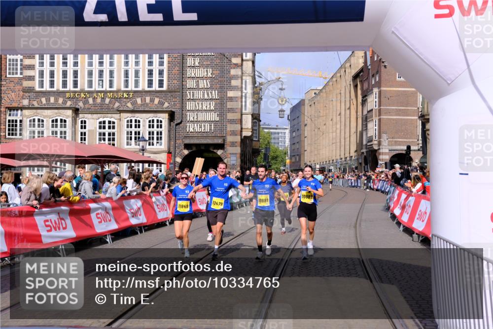 13.09.2026 - 21. swb-Marathon Bremen Tim E. http://msf.ph/oto/10334765 13.09.2026 11:06:33 Ziel 10375, 10376, 10681, 10682, 10852, 11029, 11340, 11374, 11432, 11460, 11674, 11690, 11729, 11786, 11849, 12479 meine-sportfotos.de