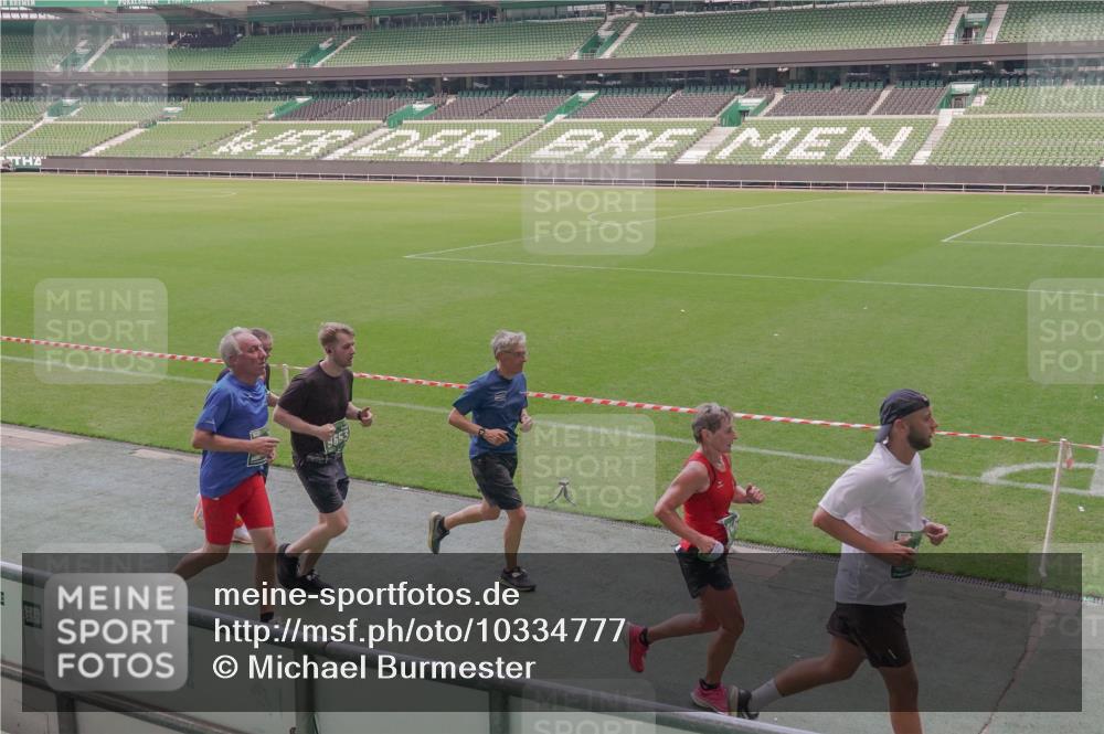13.09.2026 - 21. swb-Marathon Bremen Michael Burmester http://msf.ph/oto/10334777 13.09.2026 13:08:56 Laufen im Stadion 383, 391, 532, 549, 551, 563, 625, 682, 800, 808, 809, 813, 884, 898, 911, 1025, 1072, 1124, 1150, 1173, 1210, 1285, 1289, 1322, 1364, 1395, 1398, 1532, 1559, 1688, 1831, 1880, 1899, 2003, 2041, 2208, 2215, 2229, 2243, 2366, 2380, 2405, 2413, 2429, 2441, 2467, 2471, 2492, 2525, 2565, 2594, 2611, 2635, 2692, 2727, 2782, 2802, 2823, 2831, 2841, 2866, 2897, 2930, 2931, 2941, 2949, 3032, 3067, 3316, 3333, 3398, 3437, 3707, 3769, 3857, 109 meine-sportfotos.de