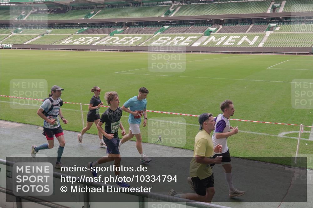 13.09.2026 - 21. swb-Marathon Bremen Michael Burmester http://msf.ph/oto/10334794 13.09.2026 13:08:59 Laufen im Stadion 164, 383, 391, 532, 549, 551, 563, 625, 800, 808, 809, 813, 884, 898, 911, 1025, 1072, 1124, 1150, 1173, 1210, 1285, 1289, 1322, 1364, 1395, 1398, 1532, 1559, 1688, 1831, 1880, 1899, 2003, 2041, 2208, 2215, 2229, 2232, 2243, 2366, 2380, 2405, 2413, 2429, 2441, 2467, 2471, 2492, 2525, 2565, 2594, 2611, 2635, 2692, 2727, 2782, 2802, 2823, 2831, 2841, 2866, 2897, 2930, 2931, 2941, 2949, 3032, 3067, 3316, 3333, 3398, 3437, 3707, 3769, 3857, 109 meine-sportfotos.de
