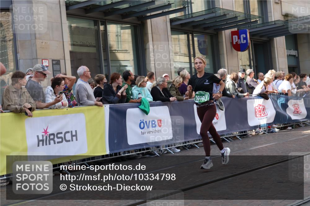 13.09.2026 - 21. swb-Marathon Bremen Strokosch-Dieckow http://msf.ph/oto/10334798 13.09.2026 13:24:31 Ziel 282, 972, 1264, 1516, 2280, 2761, 3015, 4113, 4198, 4262, 4277, 4973, 5328, 5664, 6079, 6360, 6544, 6626, 6807, 6943, 7409, 7854, 8636, 8853, 9152, 9541, 10097, 10103, 776, 789, 790, 1250, 1582, 2295, 2491, 3375, 3524, 3994, 4000, 4559, 5012, 5208, 5481, 5572, 5668, 5669, 5928, 5929, 5953, 6080, 7059, 7069, 7081, 7156, 7568, 8082, 8310, 8415, 8784, 8881, 9087, 9264, 9573, 9676, 9916, 10069, 10071 meine-sportfotos.de