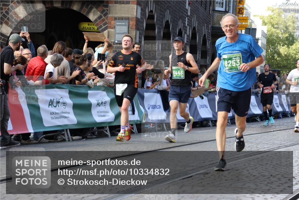 13.09.2026 - 21. swb-Marathon Bremen Strokosch-Dieckow http://msf.ph/oto/10334832 13.09.2026 13:17:27 Ziel 2052, 3246, 3706, 4156, 4805, 6624, 6704, 6759, 6953, 7284, 8111, 8418, 8858, 560, 771, 1297, 2008, 2234, 2812, 3760, 4171, 4498, 4499, 4620, 5041, 5550, 7901, 8100, 8250, 8253, 8446, 9075, 9400, 9505, 13107 meine-sportfotos.de