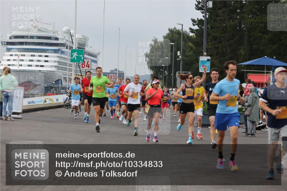 13.09.2026 - Kiel Lauf Andreas Tolksdorf http://msf.ph/oto/10334833 13.09.2026 09:52:39 Kiellinie 3, 4, 3, 0358, 10520, 8140 meine-sportfotos.de