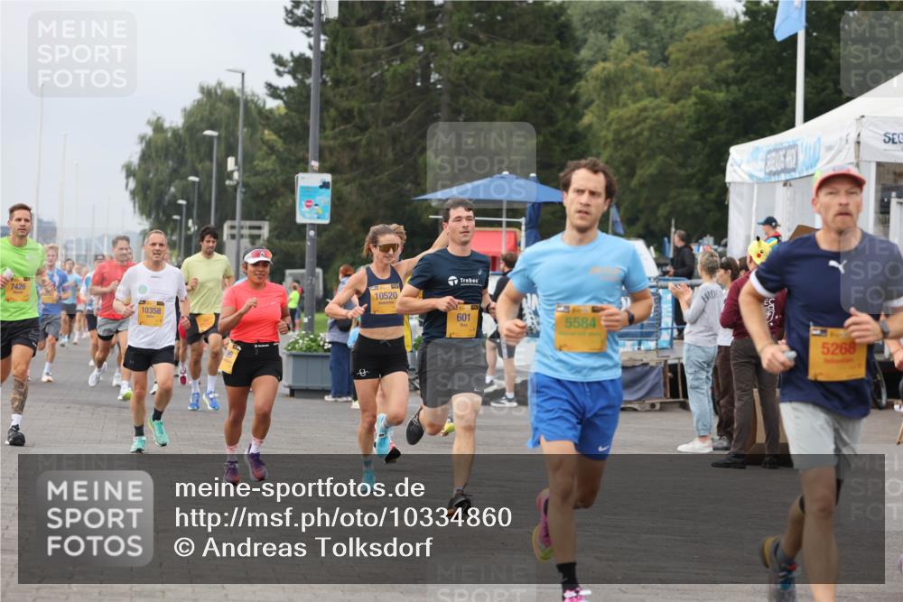 13.09.2026 - Kiel Lauf Andreas Tolksdorf http://msf.ph/oto/10334860 13.09.2026 09:52:40 Kiellinie 7426, 10358, 10520, 601, 5584, 5268 meine-sportfotos.de