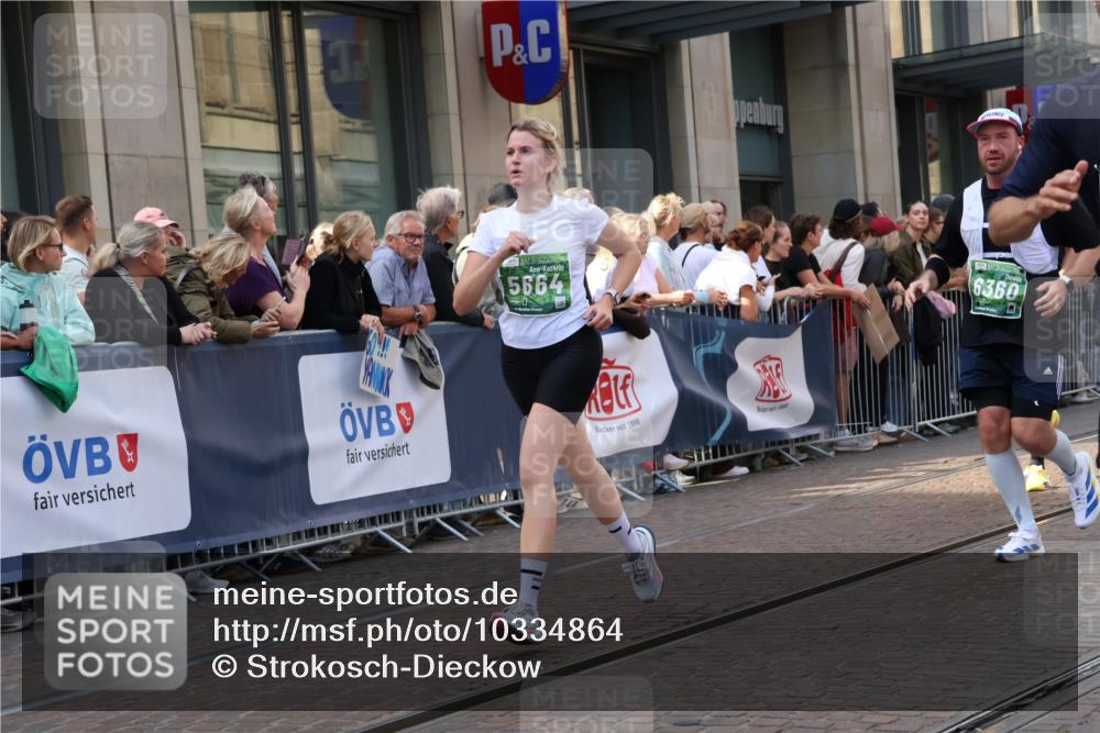 13.09.2026 - 21. swb-Marathon Bremen Strokosch-Dieckow http://msf.ph/oto/10334864 13.09.2026 13:24:33 Ziel 282, 972, 1264, 1516, 2280, 2761, 3015, 4113, 4198, 4262, 4277, 4507, 4973, 5328, 5664, 6079, 6360, 6544, 6626, 6807, 6943, 7409, 7854, 8853, 9152, 9541, 10103, 789, 790, 1250, 1582, 2295, 2491, 3375, 3524, 3994, 4000, 4559, 5012, 5572, 5668, 5669, 5928, 5929, 5953, 6080, 7069, 7081, 7156, 7568, 8310, 8415, 8636, 8784, 8881, 9264, 9573, 9676, 9916, 10069, 10071, 10097 meine-sportfotos.de