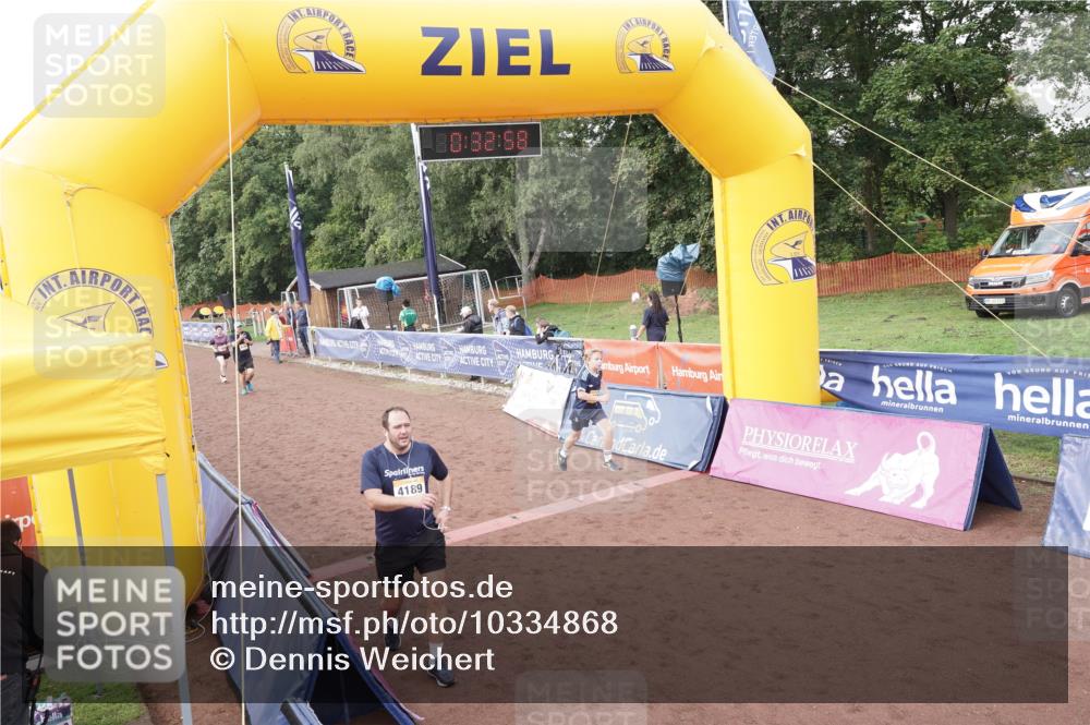 13.09.2026 - Airport Race Dennis Weichert http://msf.ph/oto/10334868 13.09.2026 10:33:31 Ziel 4189, 4193, 4196, 5001, 5295, 5483 meine-sportfotos.de