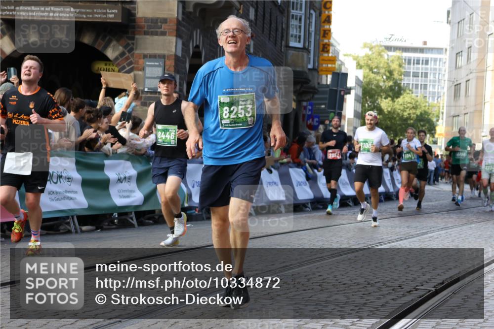 13.09.2026 - 21. swb-Marathon Bremen Strokosch-Dieckow http://msf.ph/oto/10334872 13.09.2026 13:17:28 Ziel 2052, 3246, 3706, 4156, 4805, 6624, 6704, 6759, 6953, 7284, 8111, 8418, 8858, 560, 771, 1297, 2008, 2125, 2234, 2812, 3760, 4171, 4498, 4499, 4620, 5041, 5550, 5817, 7901, 8100, 8250, 8446, 9075, 9400, 9505, 13107 meine-sportfotos.de