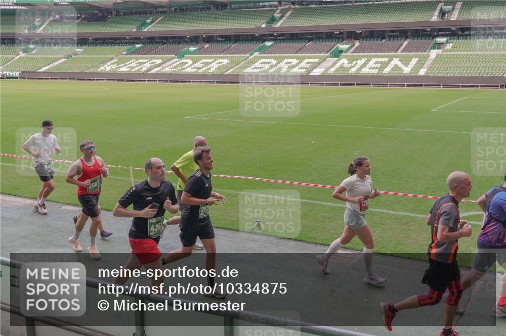13.09.2026 - 21. swb-Marathon Bremen Michael Burmester http://msf.ph/oto/10334875 13.09.2026 13:09:08 Laufen im Stadion 164, 383, 391, 448, 532, 549, 551, 563, 625, 800, 808, 813, 869, 884, 898, 911, 1025, 1072, 1124, 1150, 1210, 1285, 1289, 1395, 1398, 1559, 1688, 1831, 1880, 1899, 2003, 2041, 2208, 2215, 2229, 2232, 2243, 2366, 2380, 2413, 2429, 2441, 2467, 2471, 2525, 2573, 2594, 2611, 2635, 2692, 2717, 2727, 2782, 2802, 2823, 2831, 2841, 2866, 2897, 2930, 2931, 2941, 3032, 3067, 3086, 3291, 3316, 3333, 3398, 3437, 3707, 3769, 3857, 109 meine-sportfotos.de