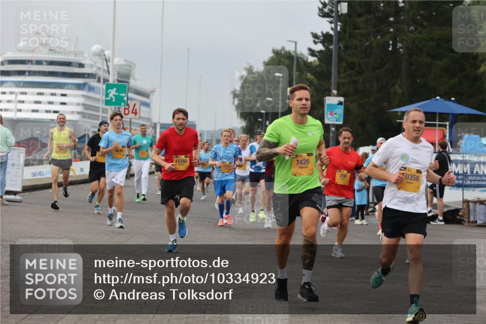 13.09.2026 - Kiel Lauf Andreas Tolksdorf http://msf.ph/oto/10334923 13.09.2026 09:52:42 Kiellinie 12745, 5035, 4, 11786, 39, 7426, 296, 39, 0358 meine-sportfotos.de