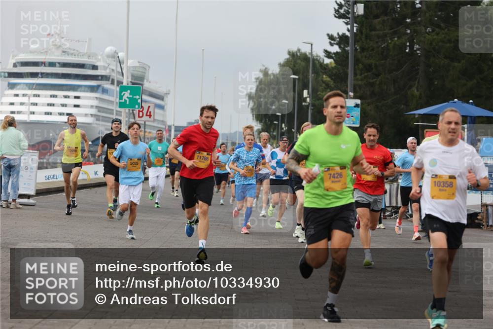 13.09.2026 - Kiel Lauf Andreas Tolksdorf http://msf.ph/oto/10334930 13.09.2026 09:52:43 Kiellinie 12699, 127, 4, 11786, 5035, 901, 7426, 10358 meine-sportfotos.de
