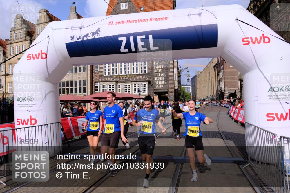 13.09.2026 - 21. swb-Marathon Bremen Tim E. http://msf.ph/oto/10334939 13.09.2026 11:06:35 Ziel 10375, 10376, 10681, 10682, 10852, 10853, 11028, 11029, 11340, 11374, 11432, 11460, 11674, 11690, 11729, 11786, 11849, 12217, 12479 meine-sportfotos.de