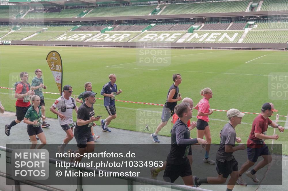 13.09.2026 - 21. swb-Marathon Bremen Michael Burmester http://msf.ph/oto/10334963 13.09.2026 13:09:15 Laufen im Stadion 164, 383, 391, 448, 532, 549, 551, 563, 625, 800, 808, 813, 869, 884, 898, 1025, 1072, 1124, 1150, 1180, 1285, 1289, 1395, 1398, 1559, 1688, 1831, 1880, 1899, 2041, 2208, 2215, 2229, 2232, 2243, 2366, 2380, 2413, 2429, 2441, 2467, 2471, 2525, 2573, 2594, 2611, 2635, 2692, 2714, 2717, 2727, 2782, 2823, 2841, 2866, 2897, 2920, 2930, 2931, 2941, 3032, 3063, 3067, 3086, 3291, 3316, 3333, 3398, 3437, 3707, 3769, 3857, 109 meine-sportfotos.de