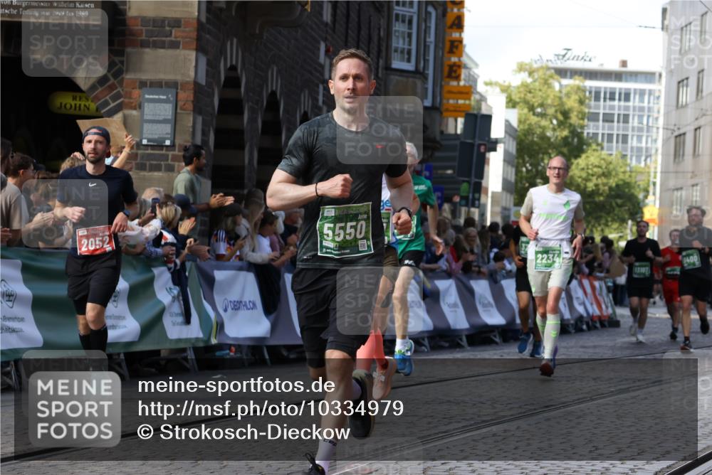 13.09.2026 - 21. swb-Marathon Bremen Strokosch-Dieckow http://msf.ph/oto/10334979 13.09.2026 13:17:32 Ziel 842, 2052, 3246, 4156, 4805, 6095, 6624, 6734, 6759, 6953, 7284, 8111, 8418, 8858, 771, 1297, 2125, 2234, 2812, 3760, 4171, 4498, 4499, 4620, 5041, 5817, 7901, 8250, 9400, 9505, 13107 meine-sportfotos.de