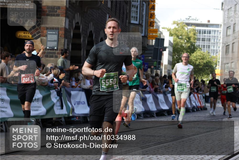 13.09.2026 - 21. swb-Marathon Bremen Strokosch-Dieckow http://msf.ph/oto/10334988 13.09.2026 13:17:32 Ziel 842, 2052, 3246, 4156, 4805, 6095, 6624, 6734, 6759, 6953, 7284, 8111, 8418, 8858, 771, 1297, 2125, 2234, 2812, 3760, 4171, 4498, 4499, 4620, 5041, 5817, 7901, 8250, 9400, 9505, 13107 meine-sportfotos.de