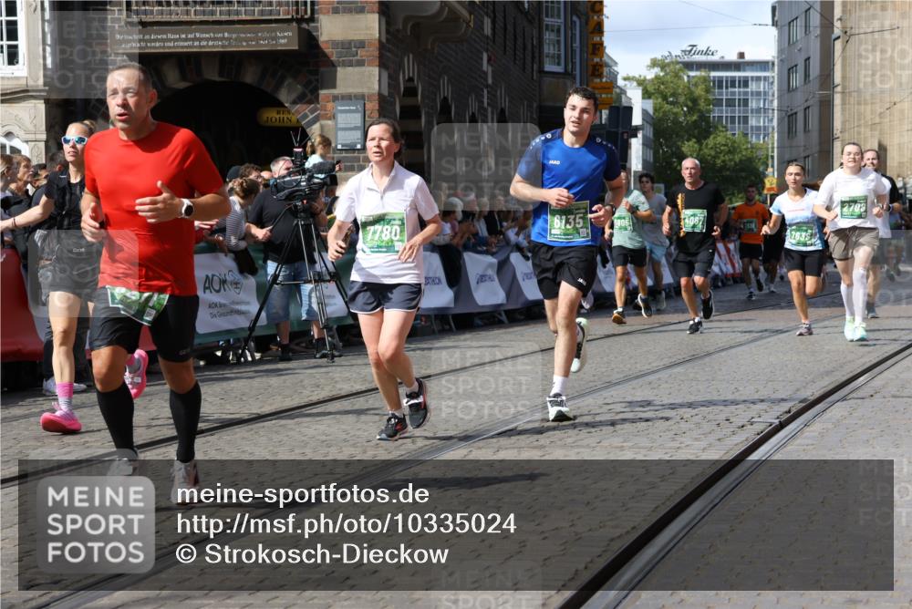 13.09.2026 - 21. swb-Marathon Bremen Strokosch-Dieckow http://msf.ph/oto/10335024 13.09.2026 13:25:53 Ziel 191, 209, 1458, 1650, 1752, 3124, 3186, 3806, 4717, 4927, 5703, 5755, 5814, 6380, 7252, 8545, 8597, 8695, 8769, 8890, 9440, 9468, 9506, 1896, 2062, 2666, 2708, 3248, 3516, 4067, 4476, 4724, 5558, 5701, 6605, 6886, 7638, 8361, 8592, 8635, 9266, 9794 meine-sportfotos.de