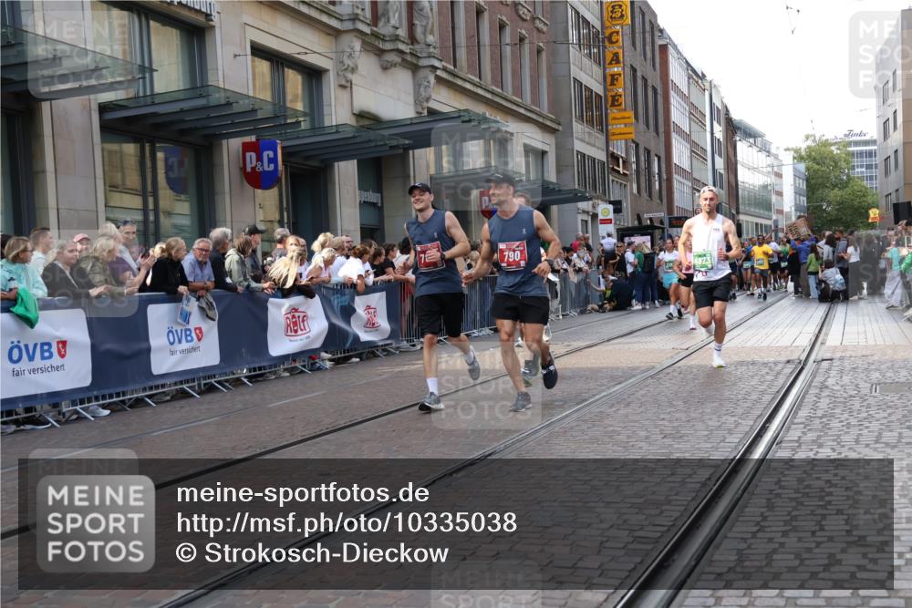 13.09.2026 - 21. swb-Marathon Bremen Strokosch-Dieckow http://msf.ph/oto/10335038 13.09.2026 13:24:38 Ziel 972, 1080, 1166, 1264, 1516, 2280, 2322, 2761, 3015, 3105, 4091, 4113, 4198, 4262, 4277, 4507, 4918, 4973, 5664, 6079, 6360, 6544, 6626, 6807, 6943, 7409, 7854, 8245, 8853, 9073, 9152, 9360, 10103, 282, 789, 790, 1250, 1582, 2280, 2295, 3375, 3524, 3994, 4000, 4559, 5328, 5572, 5668, 5669, 5929, 5953, 6080, 7156, 7568, 8310, 8415, 8636, 8784, 8881, 9264, 9541, 9573, 9676, 10069, 10071, 10097 meine-sportfotos.de