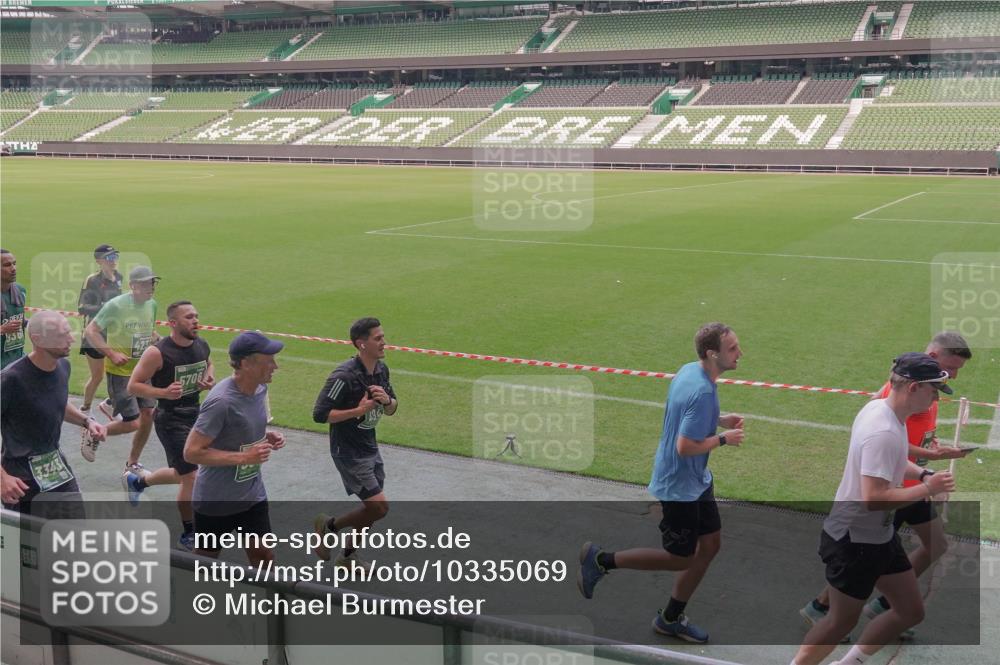 13.09.2026 - 21. swb-Marathon Bremen Michael Burmester http://msf.ph/oto/10335069 13.09.2026 13:09:25 Laufen im Stadion 164, 383, 391, 448, 532, 549, 551, 563, 625, 813, 869, 884, 898, 1025, 1072, 1124, 1150, 1180, 1285, 1289, 1398, 1559, 1688, 1867, 1880, 1899, 2041, 2208, 2215, 2229, 2232, 2243, 2366, 2380, 2413, 2429, 2441, 2467, 2471, 2525, 2530, 2553, 2573, 2594, 2635, 2692, 2714, 2717, 2727, 2782, 2785, 2823, 2841, 2897, 2920, 2930, 2931, 2941, 3032, 3063, 3067, 3086, 3291, 3316, 3333, 3398, 3437, 3707, 3769, 3857, 109 meine-sportfotos.de