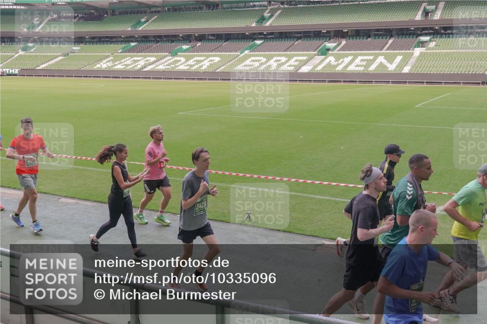 13.09.2026 - 21. swb-Marathon Bremen Michael Burmester http://msf.ph/oto/10335096 13.09.2026 13:09:28 Laufen im Stadion 164, 383, 391, 448, 532, 549, 551, 563, 625, 813, 869, 884, 898, 1025, 1072, 1124, 1150, 1180, 1285, 1289, 1398, 1559, 1688, 1855, 1867, 1880, 1899, 2041, 2208, 2215, 2229, 2232, 2243, 2268, 2366, 2380, 2413, 2429, 2441, 2467, 2471, 2525, 2530, 2553, 2573, 2594, 2635, 2692, 2714, 2717, 2727, 2782, 2785, 2823, 2841, 2897, 2920, 2930, 2931, 2941, 3032, 3063, 3067, 3086, 3291, 3316, 3333, 3398, 3437, 3707, 3769, 3857, 109 meine-sportfotos.de