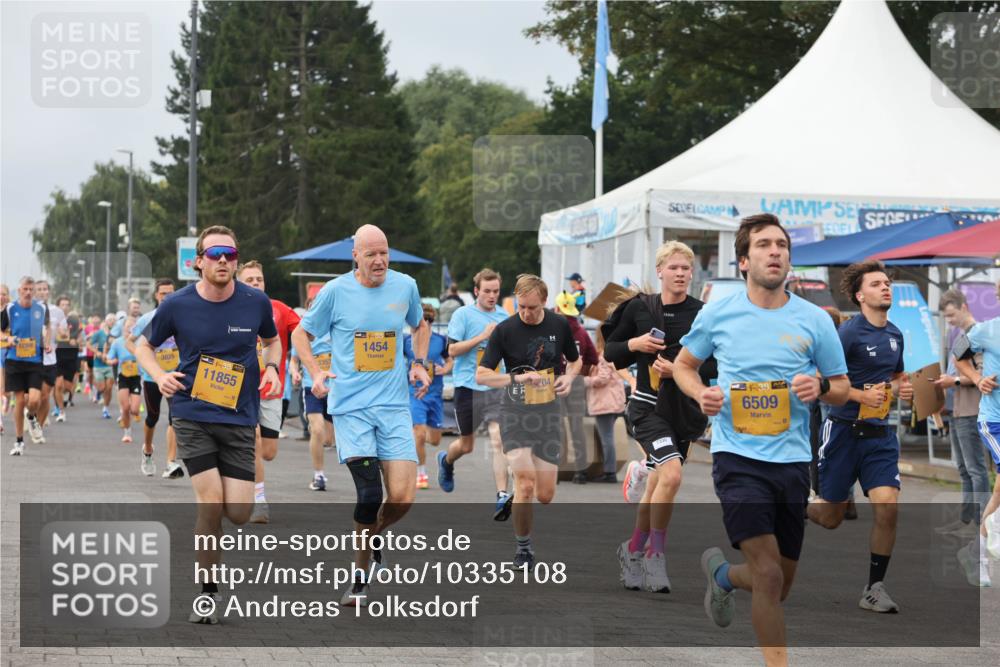13.09.2026 - Kiel Lauf Andreas Tolksdorf http://msf.ph/oto/10335108 13.09.2026 09:52:53 Kiellinie 3825, 38, 11855, 1454, 7330, 38, 6509 meine-sportfotos.de