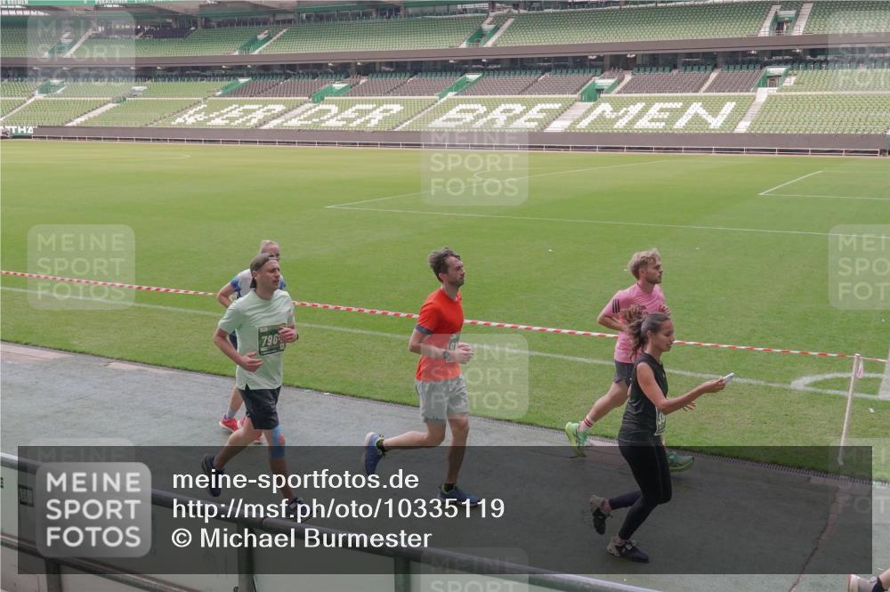 13.09.2026 - 21. swb-Marathon Bremen Michael Burmester http://msf.ph/oto/10335119 13.09.2026 13:09:29 Laufen im Stadion 164, 383, 391, 448, 532, 549, 551, 563, 625, 813, 869, 884, 898, 1025, 1072, 1124, 1150, 1180, 1285, 1289, 1398, 1559, 1688, 1855, 1867, 1880, 1899, 2041, 2208, 2215, 2229, 2232, 2243, 2268, 2366, 2380, 2413, 2429, 2441, 2467, 2471, 2525, 2530, 2553, 2573, 2594, 2635, 2692, 2714, 2717, 2727, 2782, 2785, 2823, 2841, 2897, 2920, 2930, 2931, 2941, 3032, 3063, 3067, 3086, 3291, 3316, 3333, 3398, 3437, 3707, 3769, 3857, 109 meine-sportfotos.de