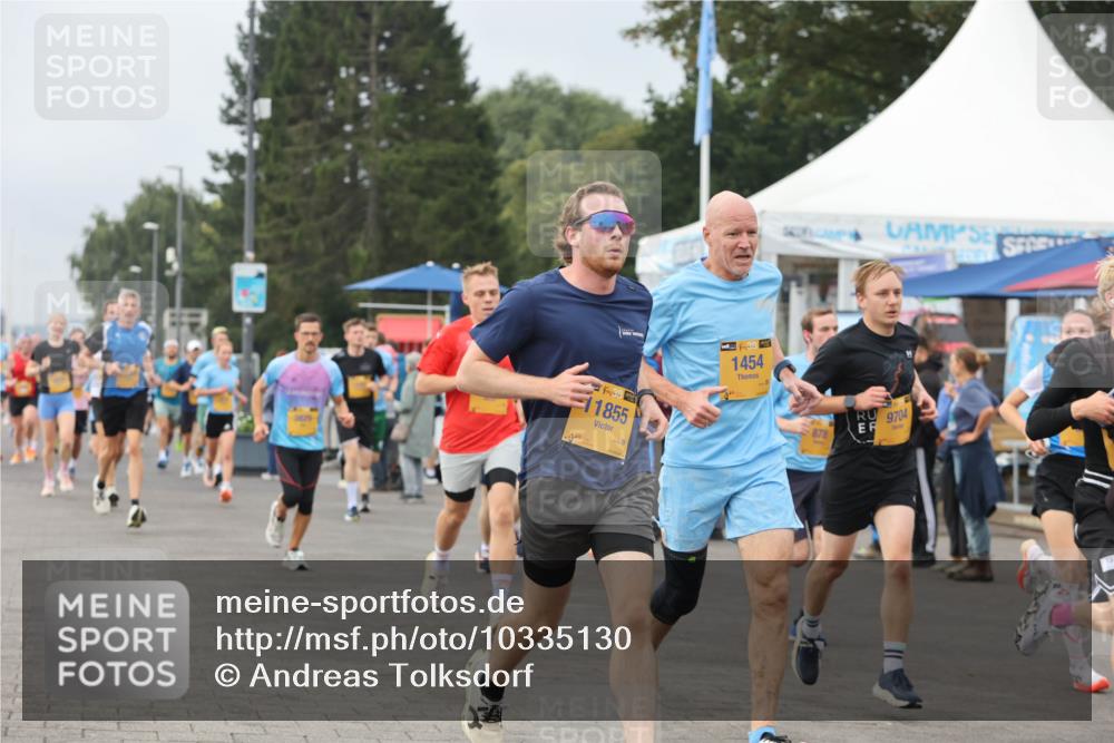 13.09.2026 - Kiel Lauf Andreas Tolksdorf http://msf.ph/oto/10335130 13.09.2026 09:52:54 Kiellinie 38, 11855, 1454, 9704, 878 meine-sportfotos.de