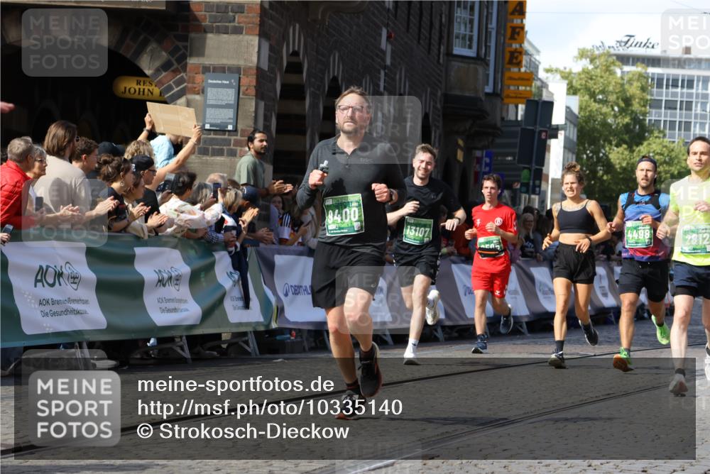 13.09.2026 - 21. swb-Marathon Bremen Strokosch-Dieckow http://msf.ph/oto/10335140 13.09.2026 13:17:37 Ziel 842, 2052, 3148, 4805, 6095, 6624, 6734, 6759, 6803, 8111, 8418, 8532, 8714, 771, 1297, 2125, 2812, 3051, 3192, 4286, 4374, 4498, 4499, 4620, 5530, 5817, 9400, 9505, 13107 meine-sportfotos.de