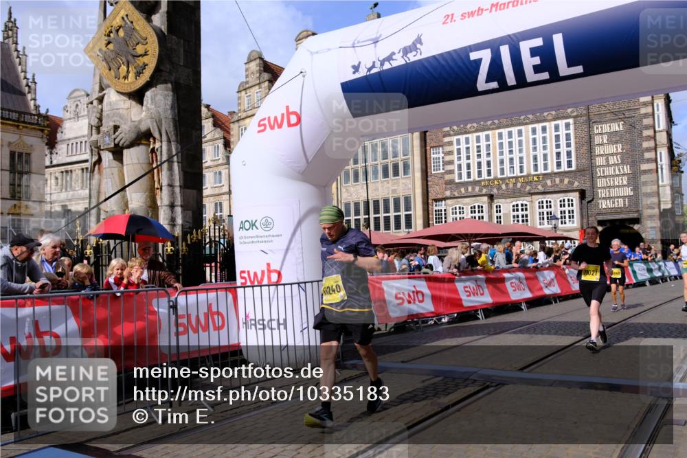 13.09.2026 - 21. swb-Marathon Bremen Tim E. http://msf.ph/oto/10335183 13.09.2026 11:06:50 Ziel 10323, 10654, 10795, 10849, 10852, 10853, 10989, 11021, 11028, 11240, 11374, 11432, 11729, 12217, 12485 meine-sportfotos.de