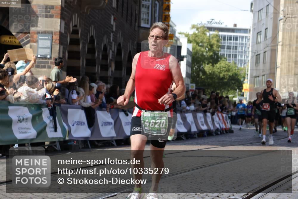 13.09.2026 - 21. swb-Marathon Bremen Strokosch-Dieckow http://msf.ph/oto/10335279 13.09.2026 13:17:41 Ziel 842, 3148, 4805, 6095, 6734, 6759, 6803, 8253, 8446, 8532, 8714, 9075, 948, 2001, 2125, 3051, 3192, 4286, 4374, 5530, 5817, 5935, 8869, 9505, 9595, 9596, 9837, 13041 meine-sportfotos.de