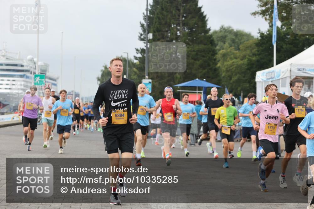 13.09.2026 - Kiel Lauf Andreas Tolksdorf http://msf.ph/oto/10335285 13.09.2026 09:53:00 Kiellinie 12120, 5384, 900, 10489, 11744, 1773 meine-sportfotos.de