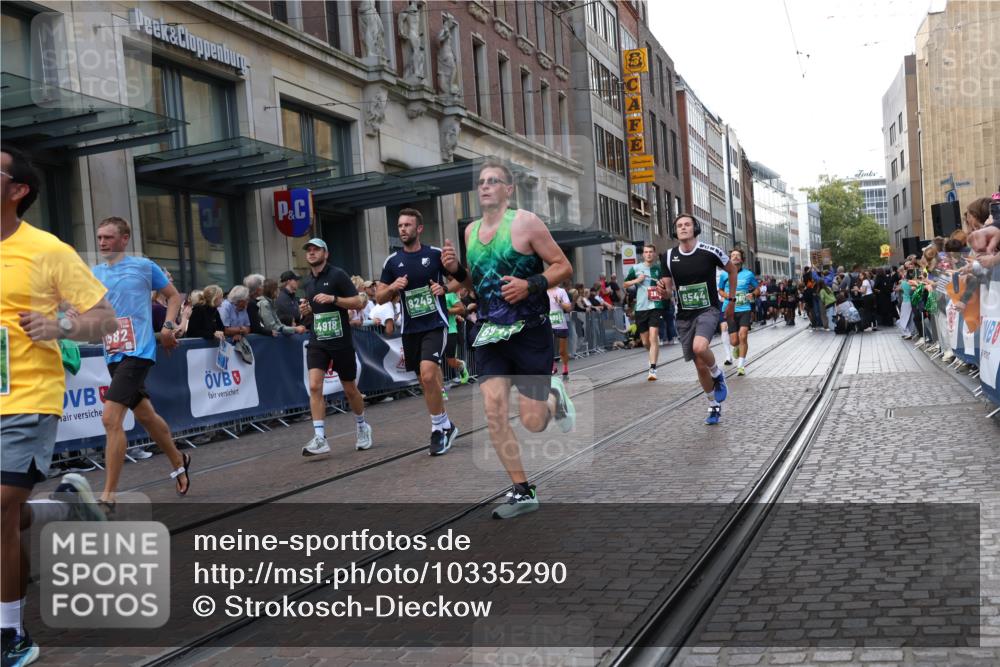 13.09.2026 - 21. swb-Marathon Bremen Strokosch-Dieckow http://msf.ph/oto/10335290 13.09.2026 13:24:47 Ziel 972, 1080, 1119, 1166, 1264, 1436, 1448, 2322, 2761, 3105, 3187, 4091, 4113, 4459, 4507, 4918, 4973, 6079, 6360, 6544, 6943, 7306, 7326, 7409, 7854, 8245, 8853, 9036, 9073, 9152, 9360, 9493, 13088, 282, 789, 790, 1516, 1582, 2280, 3015, 3375, 3524, 3994, 4198, 4262, 4277, 5328, 5572, 5664, 5668, 5669, 5953, 6080, 6626, 6807, 7568, 8310, 8636, 8784, 8853, 8881, 9264, 9541, 9676, 10069, 10071, 10097, 10103 meine-sportfotos.de