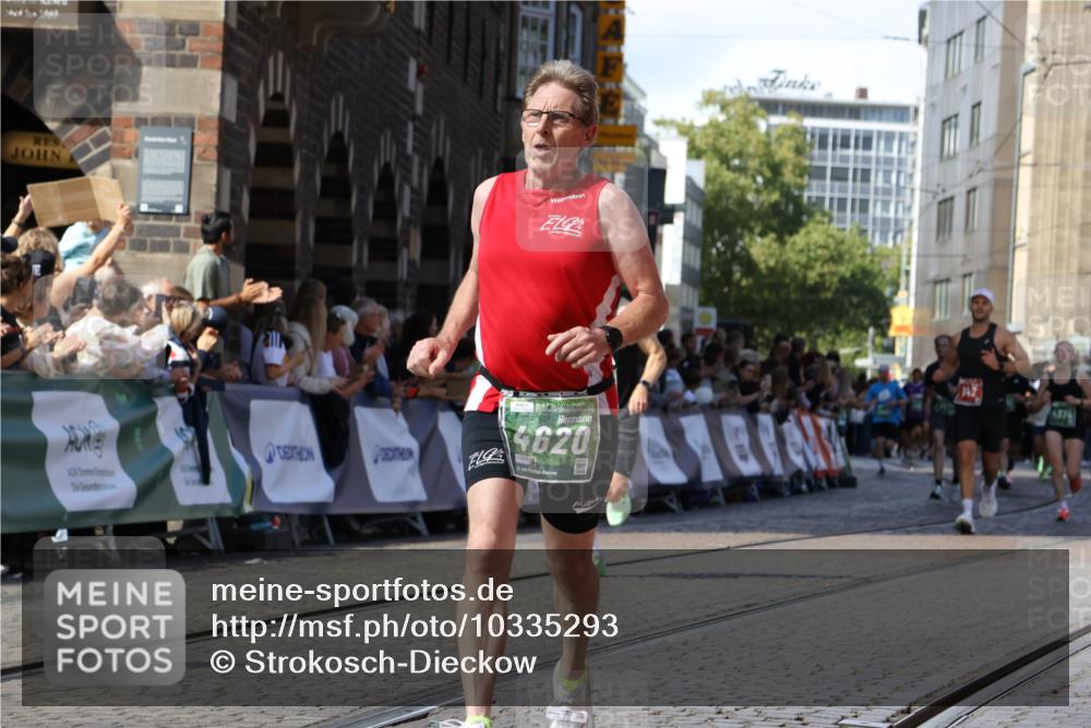 13.09.2026 - 21. swb-Marathon Bremen Strokosch-Dieckow http://msf.ph/oto/10335293 13.09.2026 13:17:41 Ziel 842, 3148, 4805, 6095, 6734, 6759, 6803, 8253, 8446, 8532, 8714, 9075, 948, 2001, 2125, 3051, 3192, 4286, 4374, 5530, 5817, 5935, 8869, 9505, 9595, 9596, 9837, 13041 meine-sportfotos.de