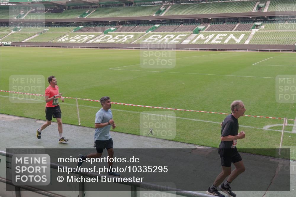 13.09.2026 - 21. swb-Marathon Bremen Michael Burmester http://msf.ph/oto/10335295 13.09.2026 13:09:54 Laufen im Stadion 164, 383, 391, 448, 532, 549, 563, 625, 813, 869, 898, 1025, 1072, 1124, 1150, 1180, 1398, 1559, 1738, 1855, 1867, 1880, 1894, 1967, 2202, 2208, 2232, 2243, 2268, 2284, 2333, 2339, 2342, 2380, 2413, 2429, 2432, 2441, 2467, 2471, 2525, 2530, 2553, 2573, 2594, 2654, 2682, 2692, 2714, 2717, 2785, 2819, 2823, 2841, 2897, 2920, 2930, 2931, 2932, 2941, 3032, 3063, 3086, 3089, 3122, 3208, 3291, 3316, 3333, 3370, 3398, 3410, 3437, 3470, 3707, 3769, 3857, 109 meine-sportfotos.de