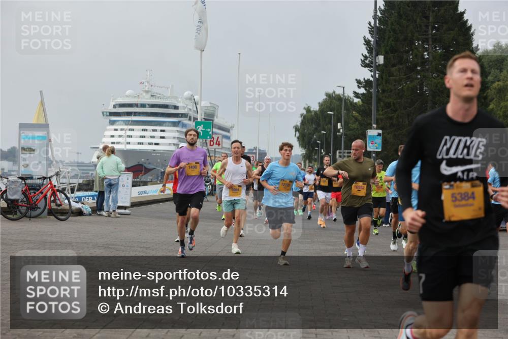 13.09.2026 - Kiel Lauf Andreas Tolksdorf http://msf.ph/oto/10335314 13.09.2026 09:53:01 Kiellinie 1498, 4, 12120, 10552, 5384 meine-sportfotos.de