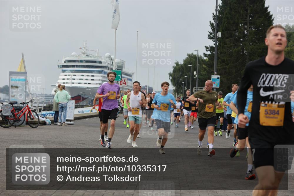 13.09.2026 - Kiel Lauf Andreas Tolksdorf http://msf.ph/oto/10335317 13.09.2026 09:53:01 Kiellinie 498, 4, 5864, 10552, 12120, 5384 meine-sportfotos.de