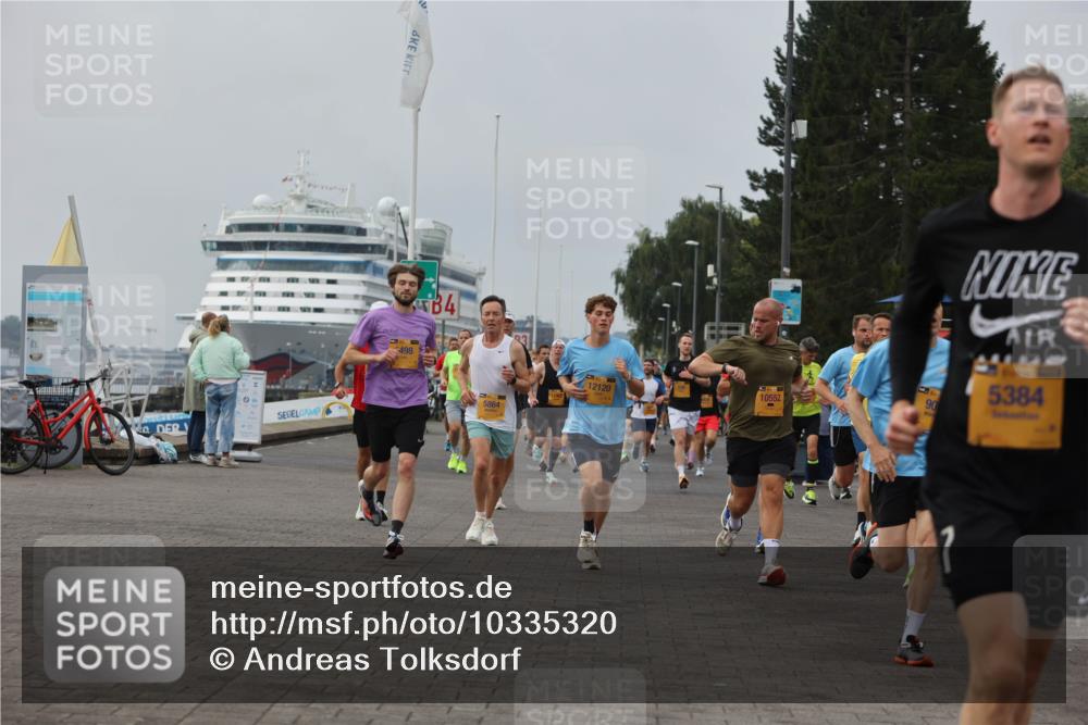 13.09.2026 - Kiel Lauf Andreas Tolksdorf http://msf.ph/oto/10335320 13.09.2026 09:53:01 Kiellinie 498, 4, 5864, 12120, 10552, 90, 5384 meine-sportfotos.de