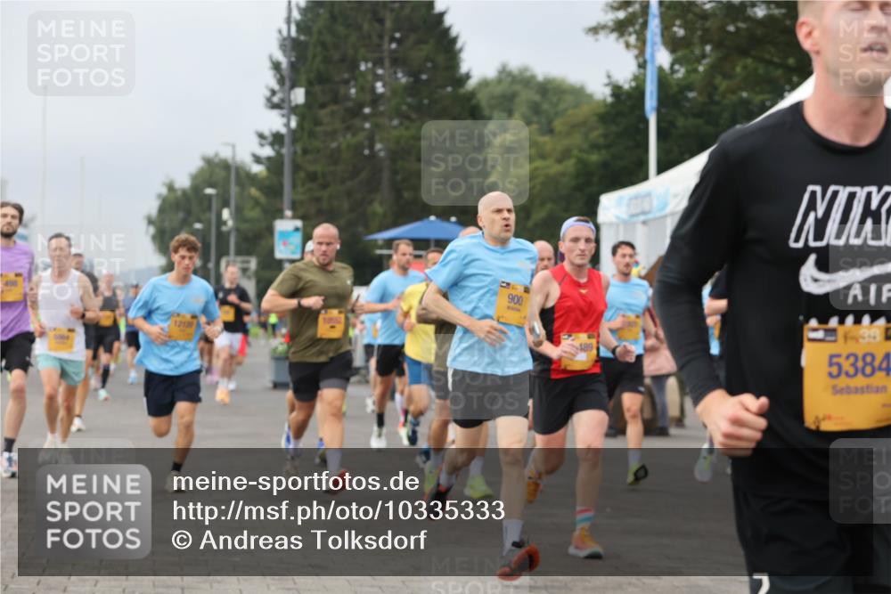 13.09.2026 - Kiel Lauf Andreas Tolksdorf http://msf.ph/oto/10335333 13.09.2026 09:53:02 Kiellinie 498, 12120, 900, 489, 5384 meine-sportfotos.de
