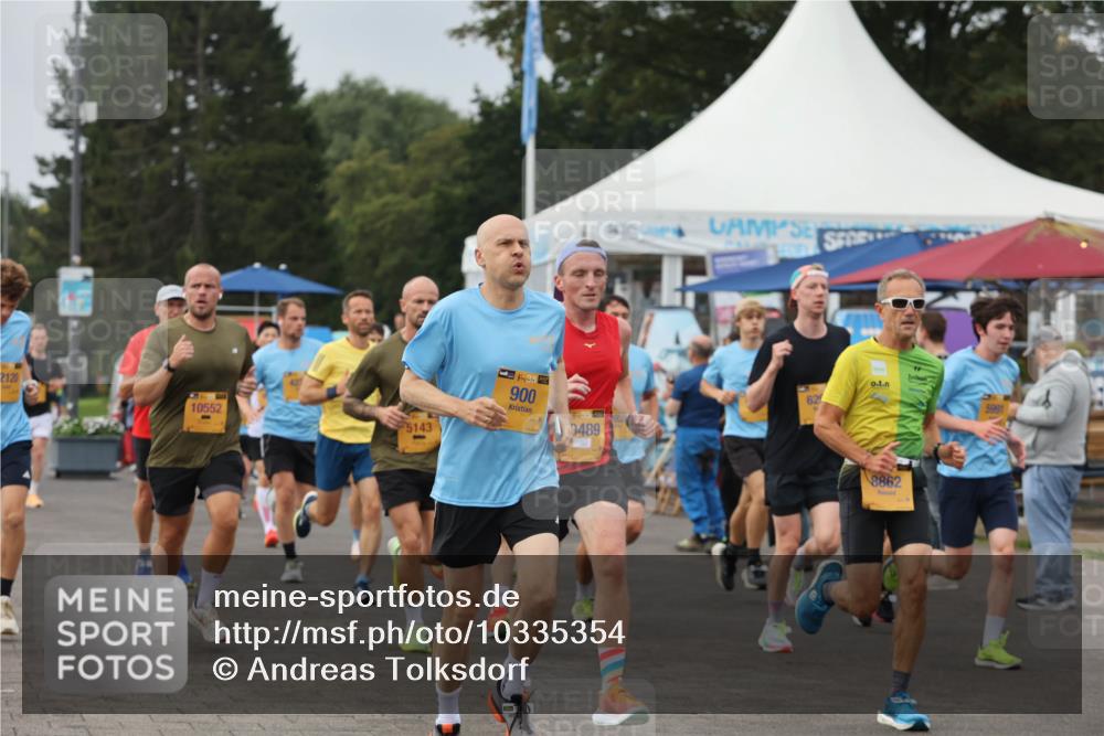 13.09.2026 - Kiel Lauf Andreas Tolksdorf http://msf.ph/oto/10335354 13.09.2026 09:53:02 Kiellinie 2120, 10552, 5143, 38, 900, 62, 38, 0489, 5991, 8862 meine-sportfotos.de