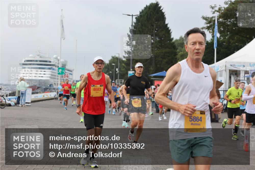 13.09.2026 - Kiel Lauf Andreas Tolksdorf http://msf.ph/oto/10335392 13.09.2026 09:53:05 Kiellinie 8683, 5624, 5864 meine-sportfotos.de