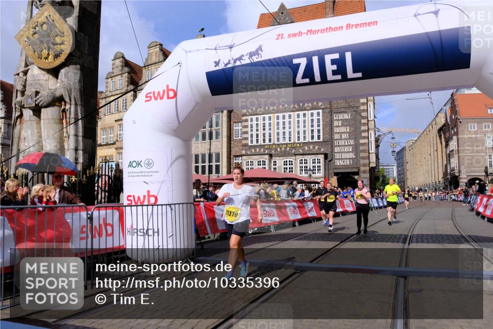 13.09.2026 - 21. swb-Marathon Bremen Tim E. http://msf.ph/oto/10335396 13.09.2026 11:07:02 Ziel 10323, 10378, 10654, 10663, 10795, 10849, 10989, 11021, 11066, 11370, 12124, 12146, 12219, 12249 meine-sportfotos.de